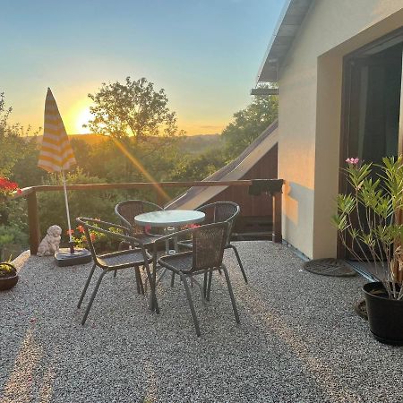 Apartman V Podhuri Jizerskych Hor Zelezny Brod Экстерьер фото